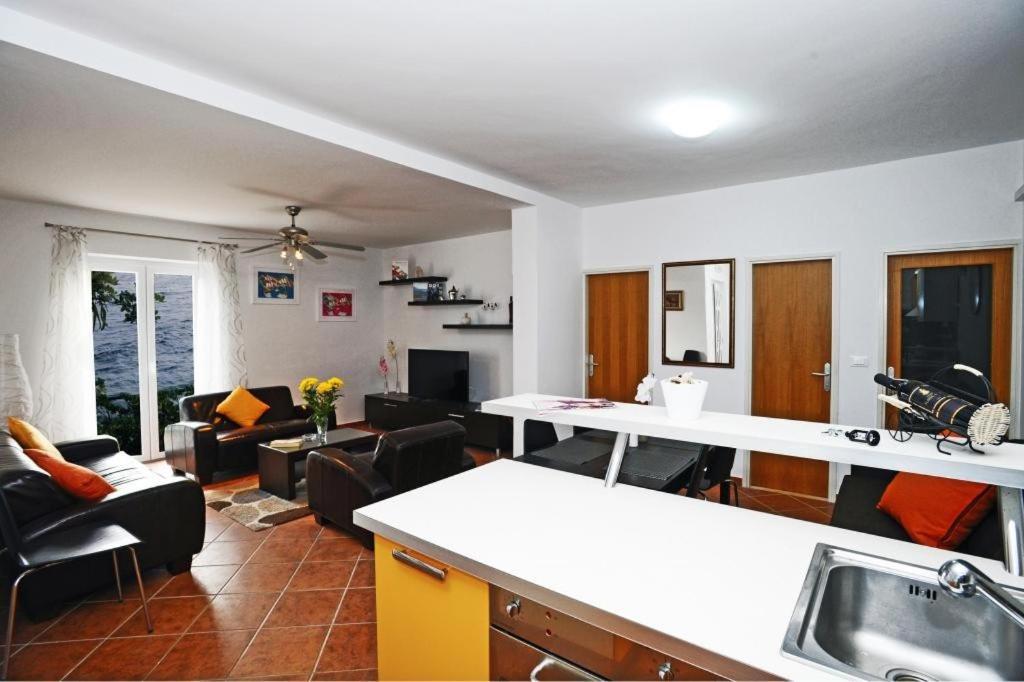 Holiday Home Odiseja Слано Экстерьер фото